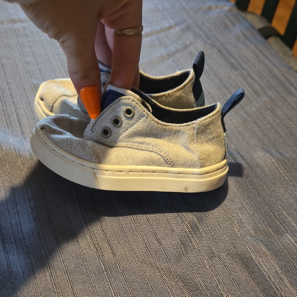 Stylish Kids Canvas Sneakers - Gray